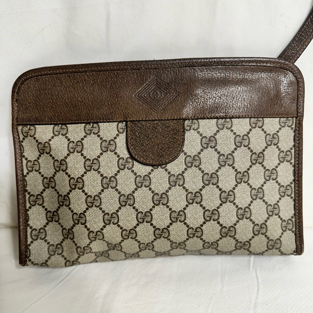 Gucci Clutch Bag - Picture 2 of 11